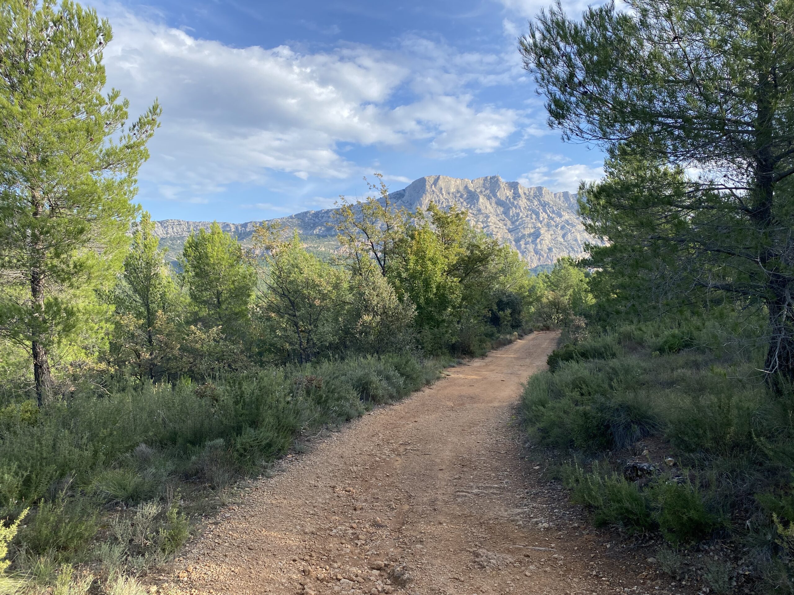 Boucle de la Sainte-Victoire – 62km – 1240 D+